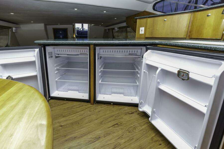 Just Joyce 47ft Silverton Yacht For Sale