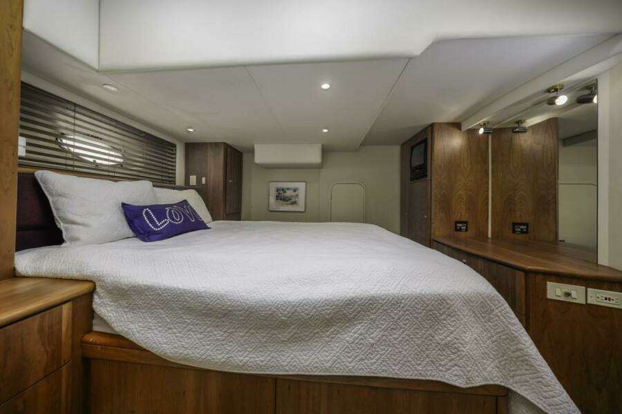 Just Joyce 47ft Silverton Yacht For Sale