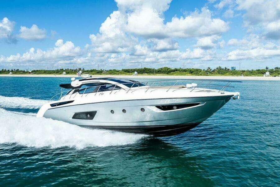 28ft Azimut Yacht For Sale
