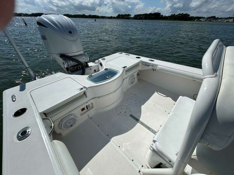 24ft Everglades Yacht For Sale