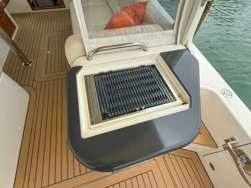 Noble Grace 43ft MJM Yacht For Sale