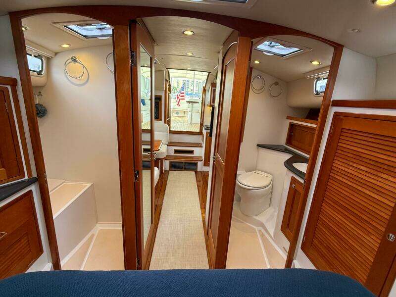 Noble Grace 43ft MJM Yacht For Sale