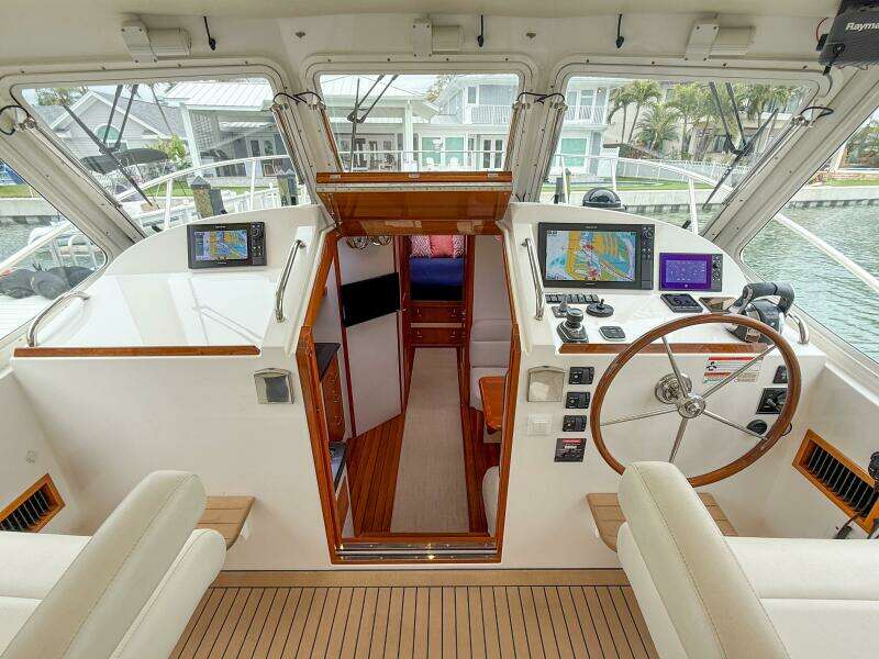 Noble Grace 43ft MJM Yacht For Sale