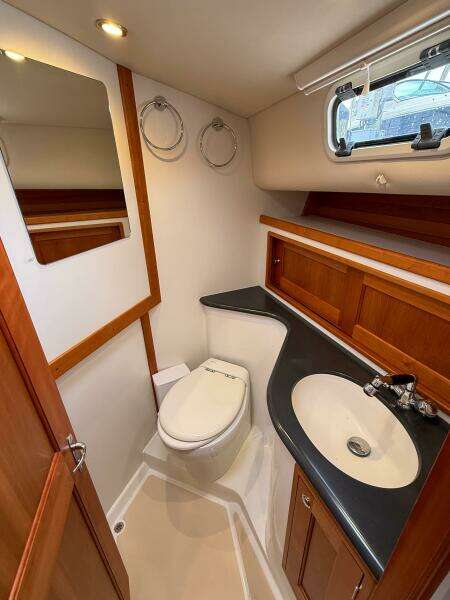 Noble Grace 43ft MJM Yacht For Sale
