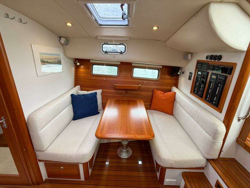 Noble Grace 43ft MJM Yacht For Sale