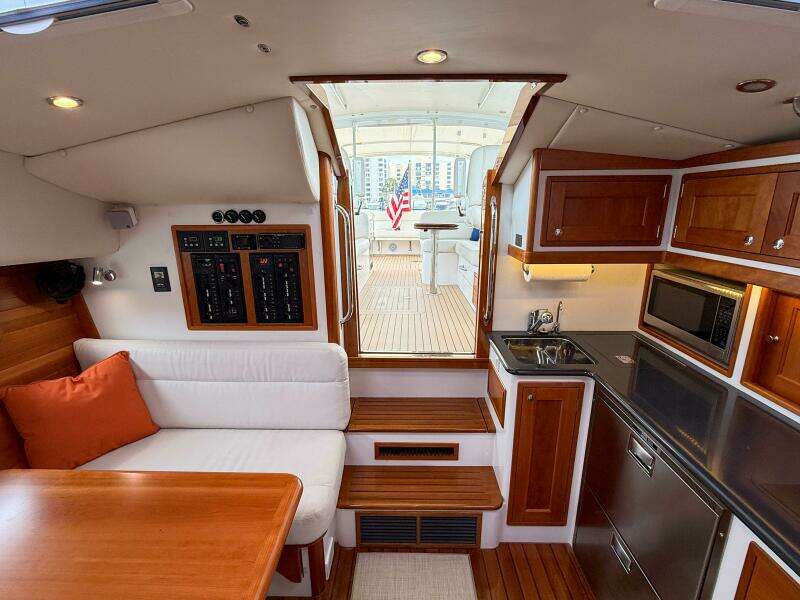 Noble Grace 43ft MJM Yacht For Sale