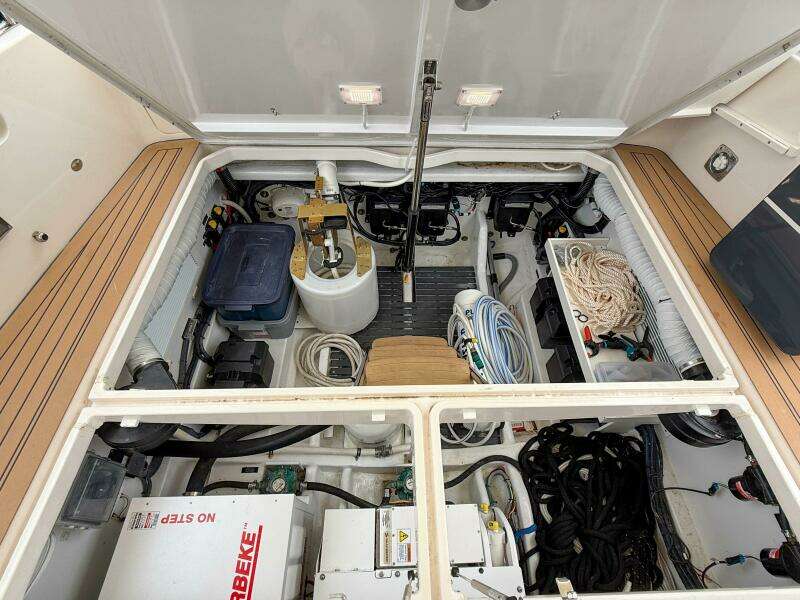Noble Grace 43ft MJM Yacht For Sale