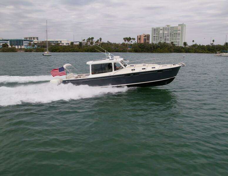 Noble Grace 43ft MJM Yacht For Sale