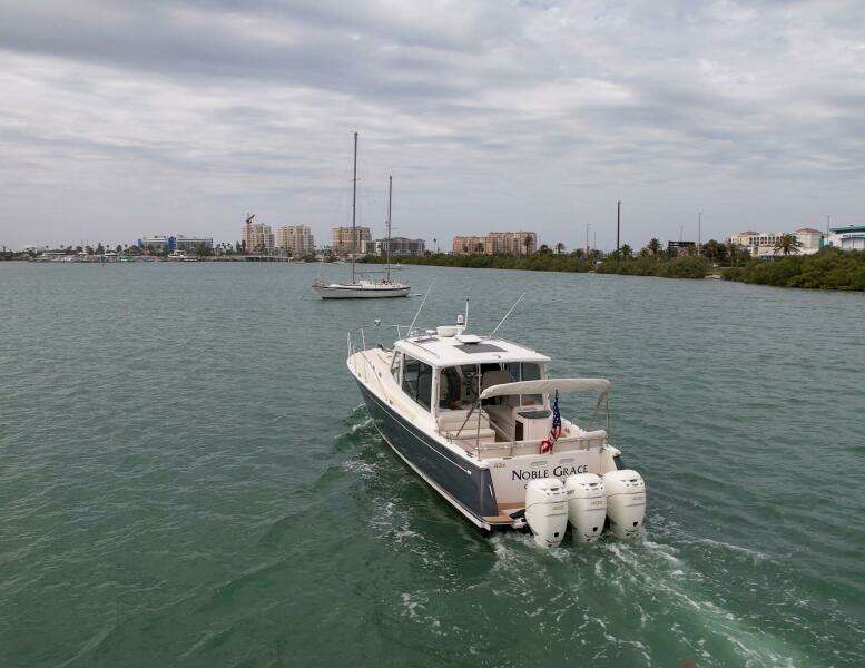 Noble Grace 43ft MJM Yacht For Sale