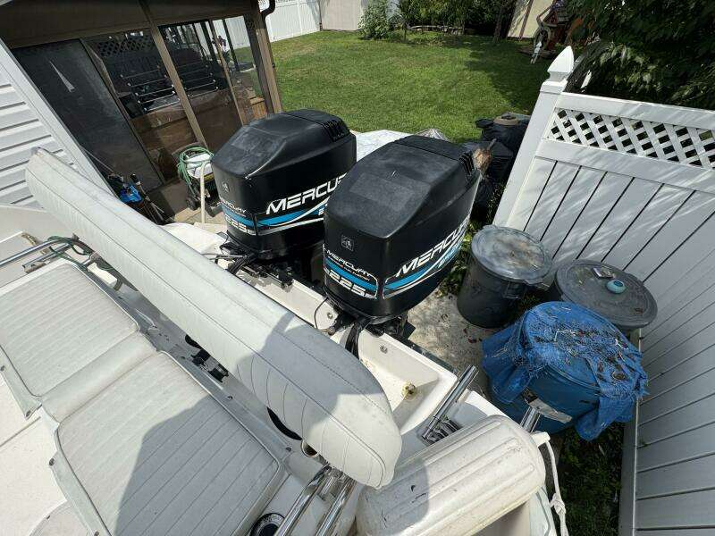 26ft Robalo Yacht For Sale
