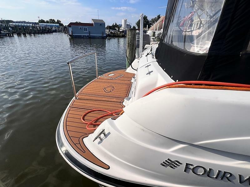 2009 Four Winns V338 — 0005332414