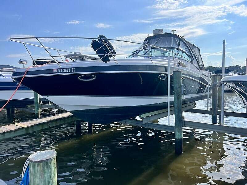 Knot Waiting 35ft Four Winns Yacht For Sale