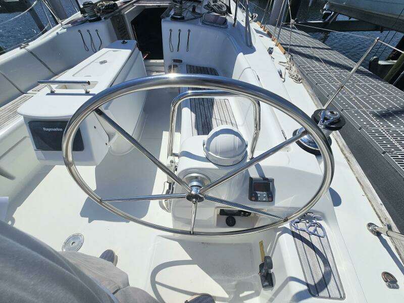 Sotto Voce 43ft Beneteau Yacht For Sale