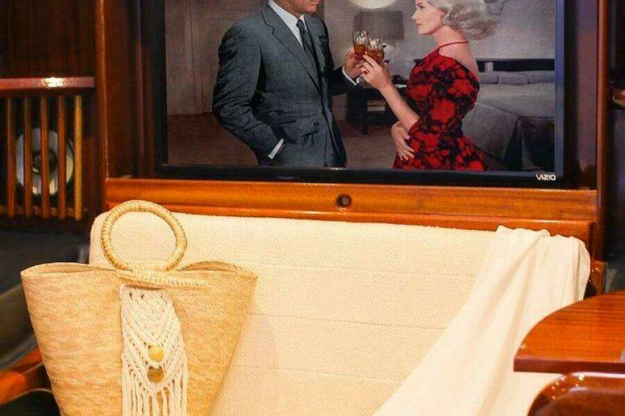 New School 57ft Chris Craft Yacht For Sale New School 57ft Chris Craft Yacht For Sale