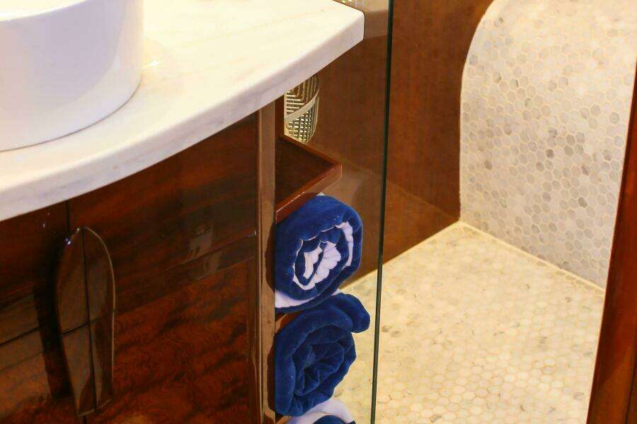 New School 57ft Chris Craft Yacht For Sale New School 57ft Chris Craft Yacht For Sale