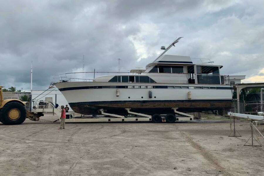 New School 57ft Chris Craft Yacht For Sale