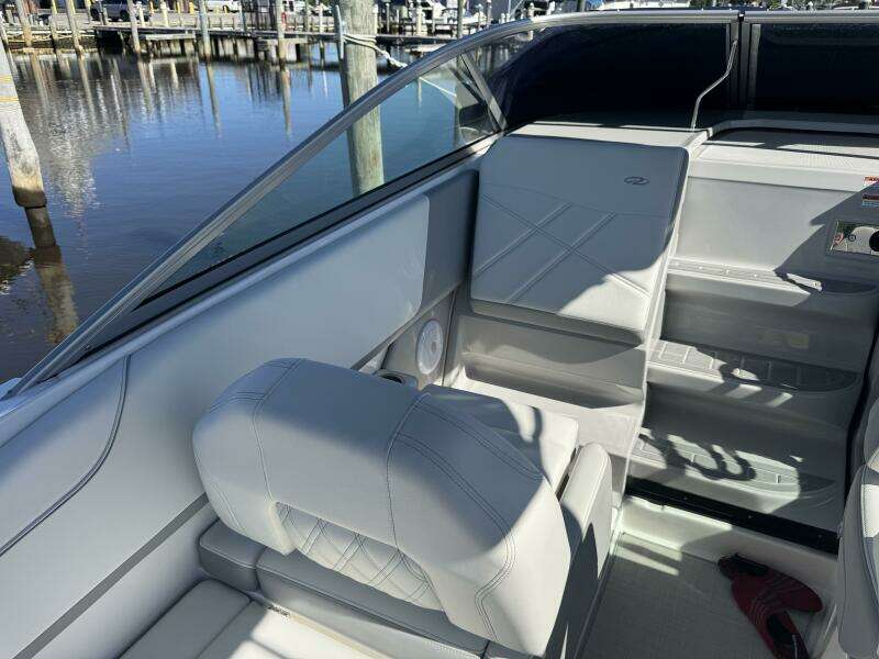 26ft Regal Yacht For Sale