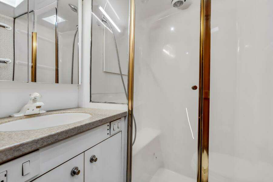 Live Wire 48ft Ocean Yachts Yacht For Sale