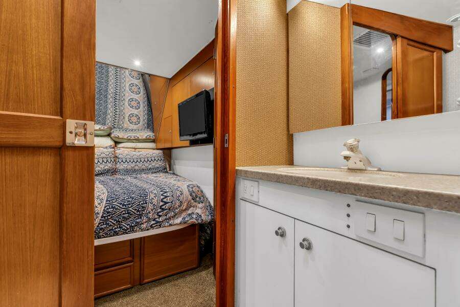 Live Wire 48ft Ocean Yachts Yacht For Sale