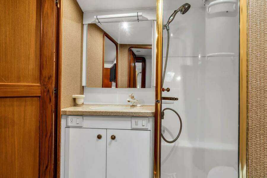 Live Wire 48ft Ocean Yachts Yacht For Sale