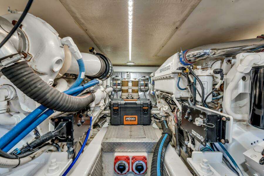 Live Wire 48ft Ocean Yachts Yacht For Sale