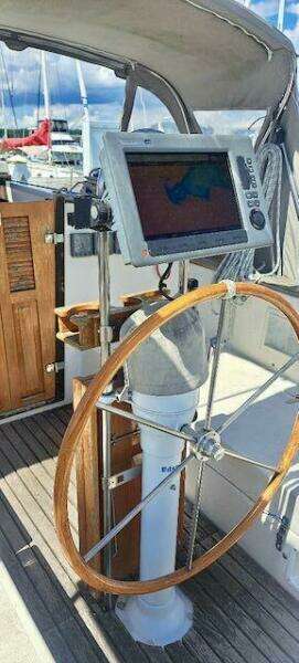 Hope and Glory 33ft Nonsuch Yacht For Sale