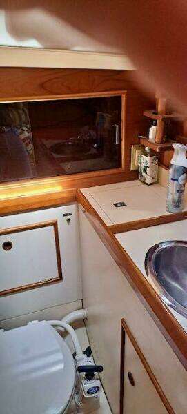 Hope and Glory 33ft Nonsuch Yacht For Sale
