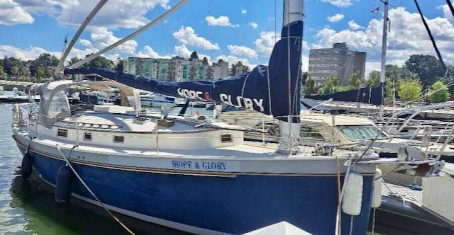 Hope and Glory 33ft Nonsuch Yacht For Sale