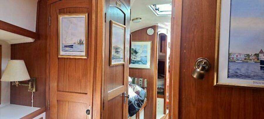 Hope and Glory 33ft Nonsuch Yacht For Sale