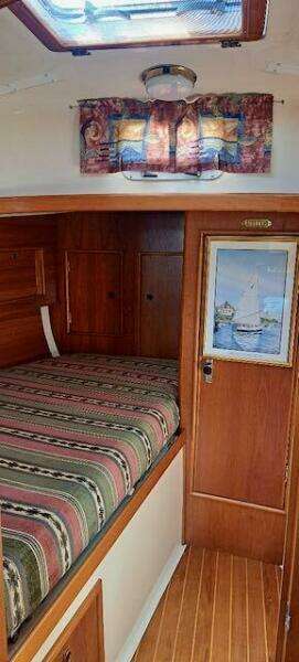 Hope and Glory 33ft Nonsuch Yacht For Sale