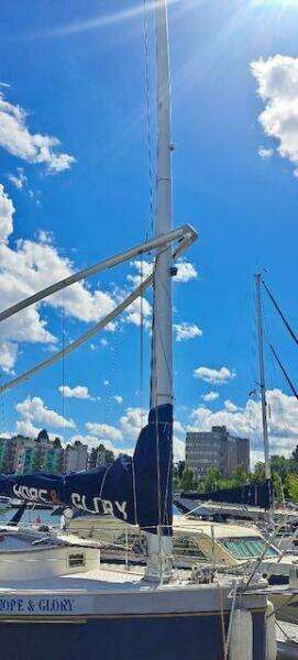 Hope and Glory 33ft Nonsuch Yacht For Sale