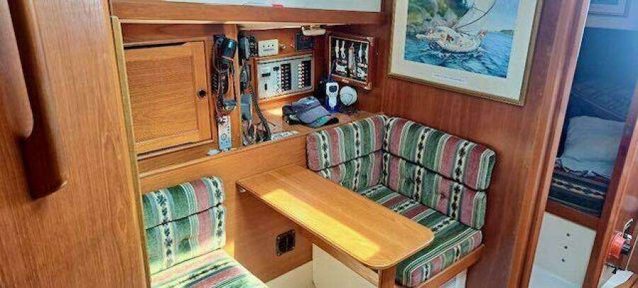 Hope and Glory 33ft Nonsuch Yacht For Sale