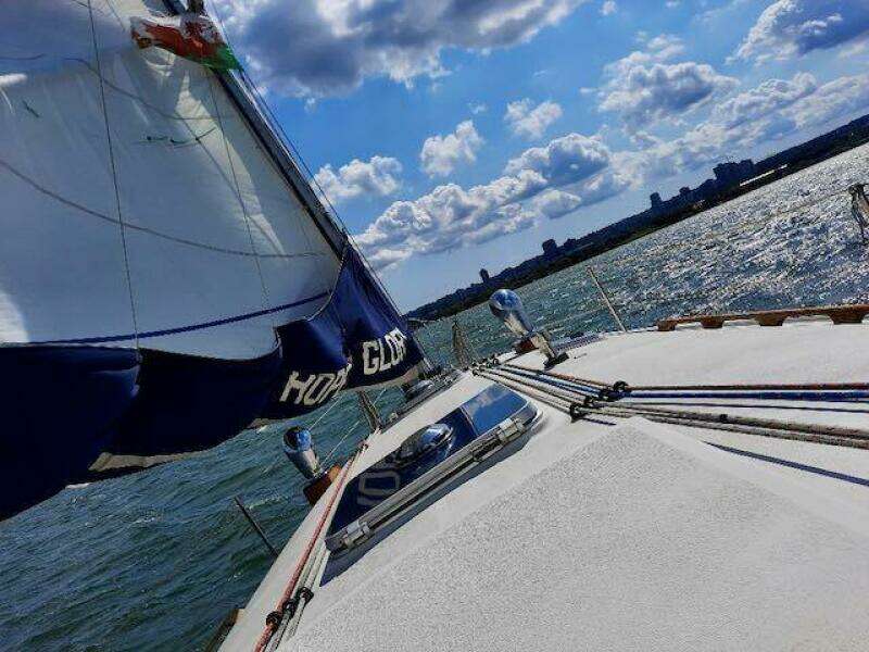 Hope and Glory 33ft Nonsuch Yacht For Sale