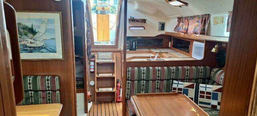 Hope and Glory 33ft Nonsuch Yacht For Sale