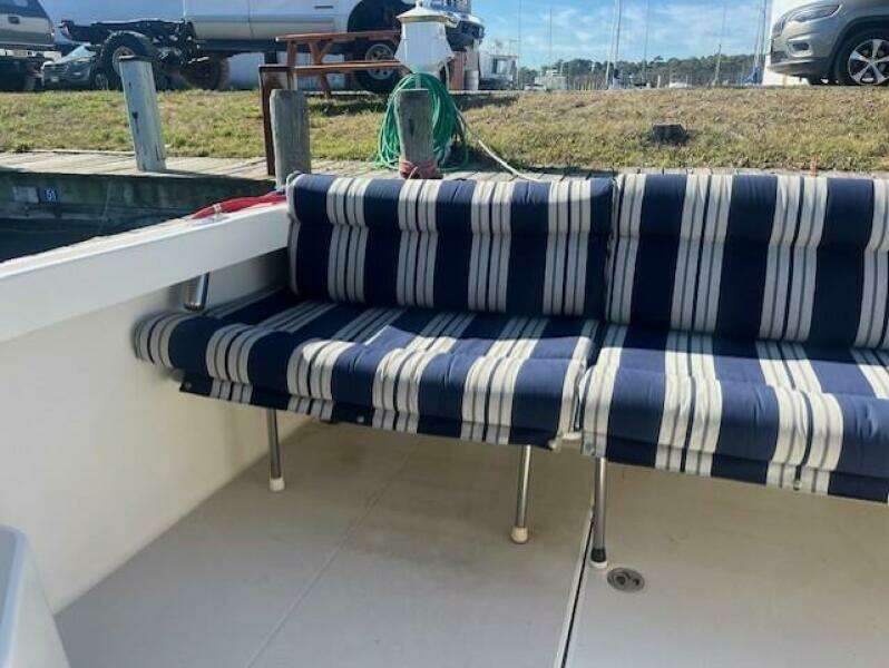 29ft Back Cove Yacht For Sale
