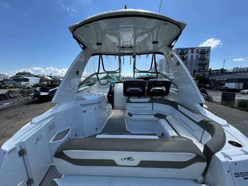 35ft Monterey Yacht For Sale