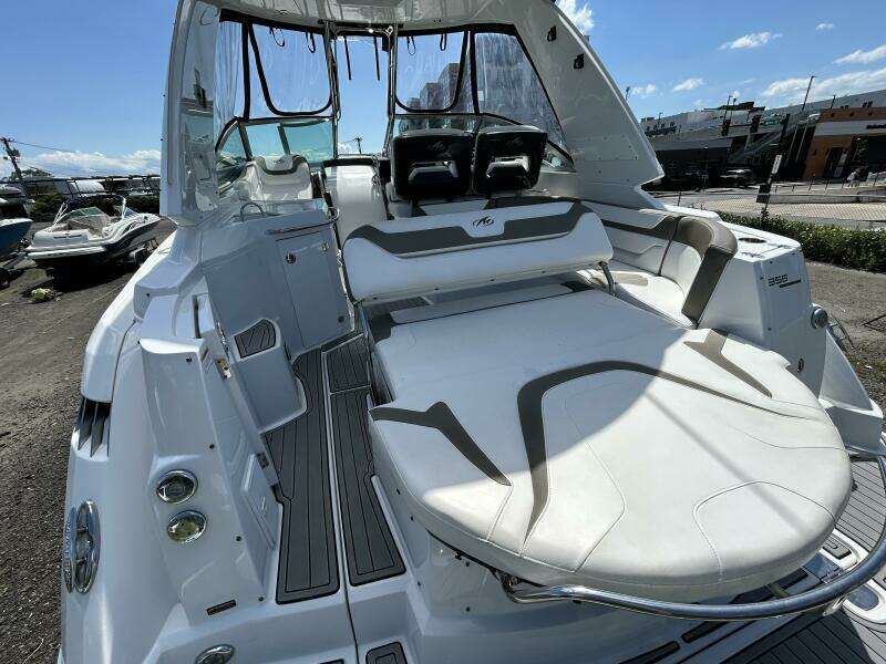 35ft Monterey Yacht For Sale