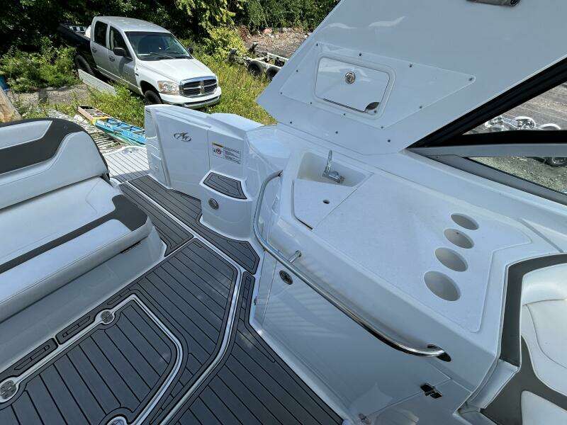 35ft Monterey Yacht For Sale