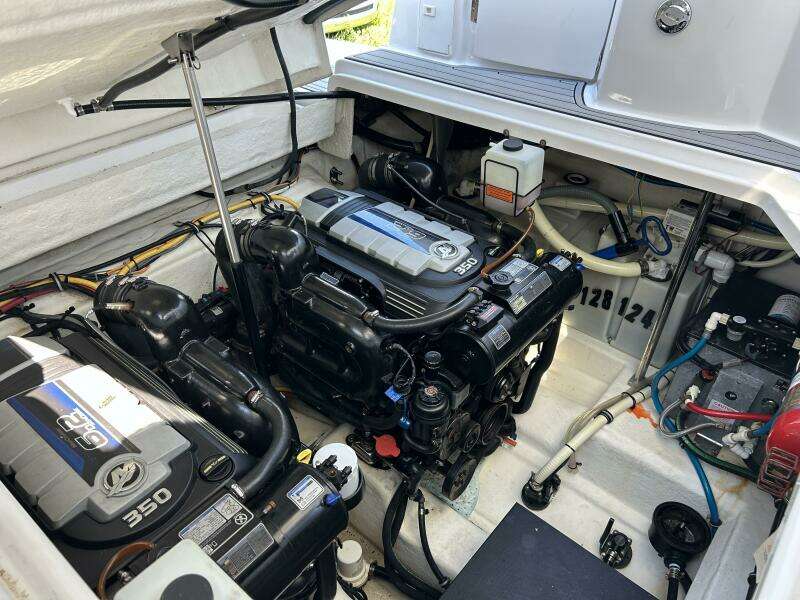 35ft Monterey Yacht For Sale