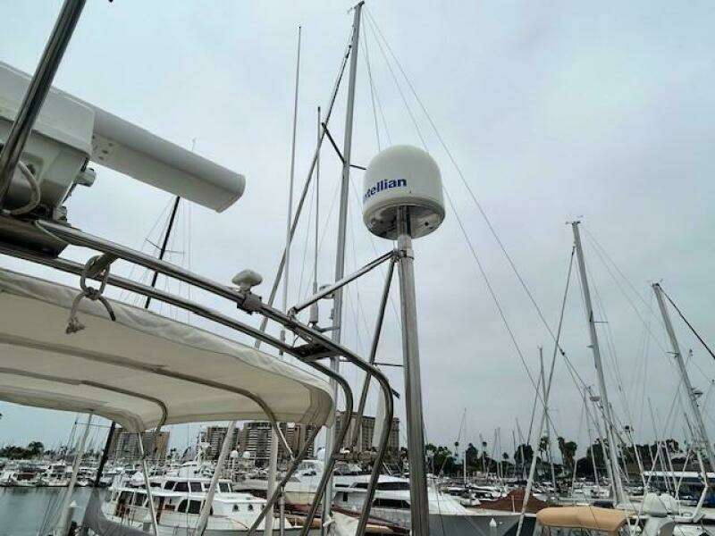 Daylight III 58ft Hatteras Yacht For Sale