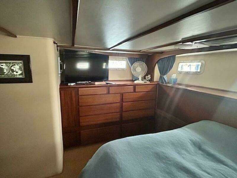 Daylight III 58ft Hatteras Yacht For Sale
