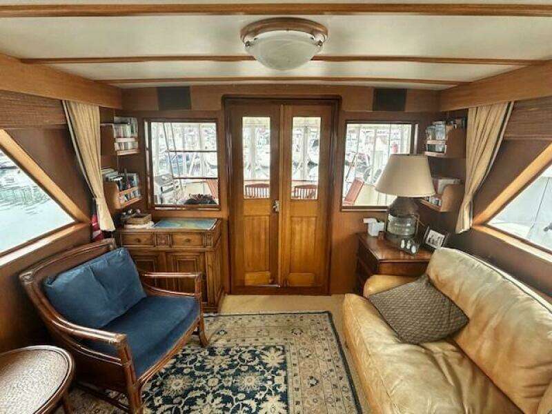 Daylight III 58ft Hatteras Yacht For Sale