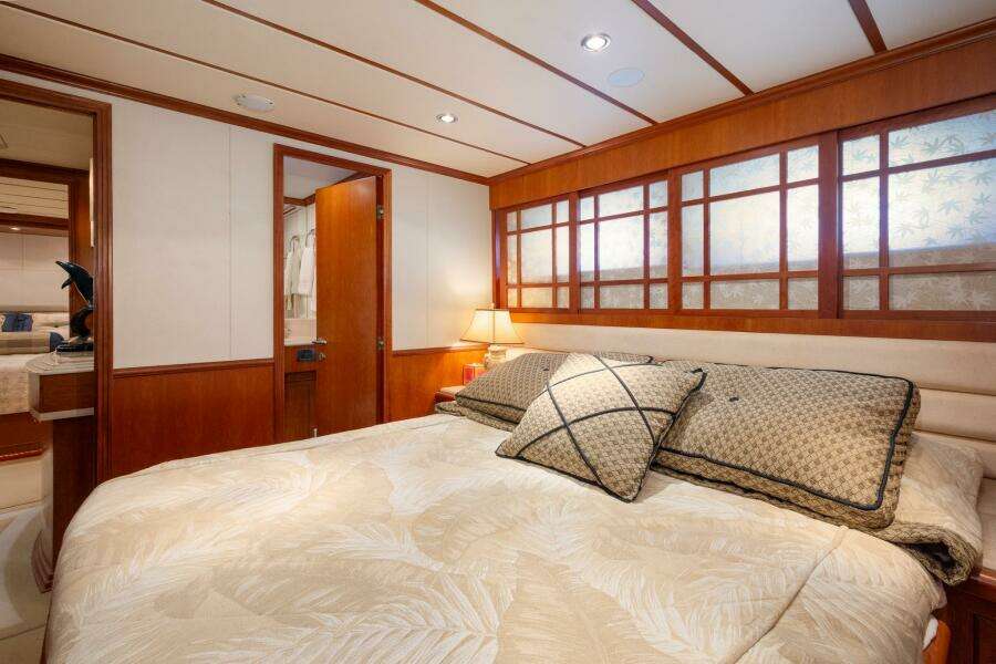 Boxes II 87ft Hargrave Yacht For Sale