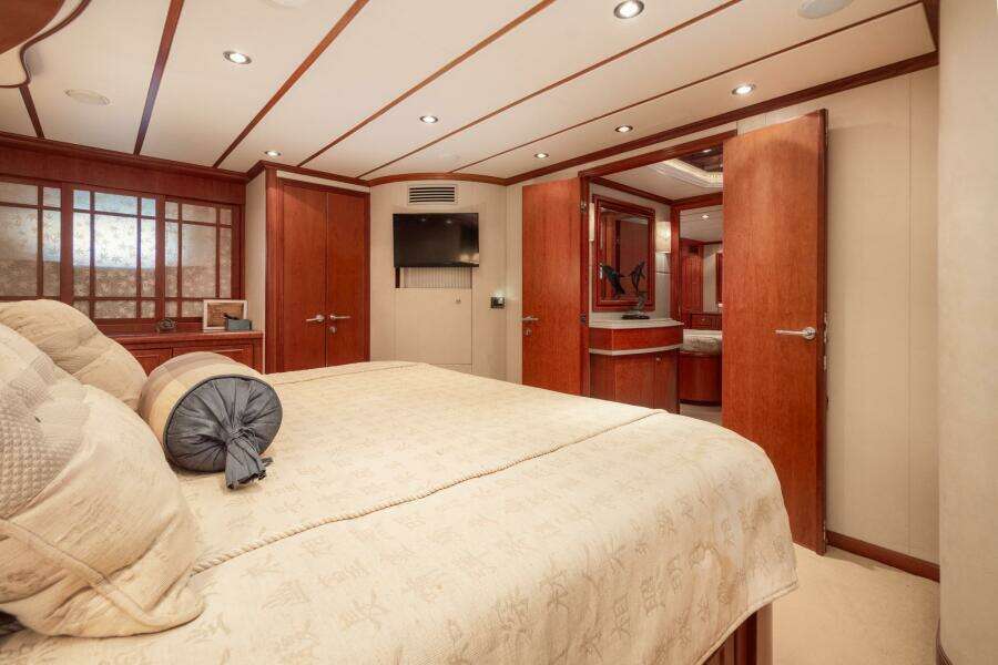 Boxes II 87ft Hargrave Yacht For Sale