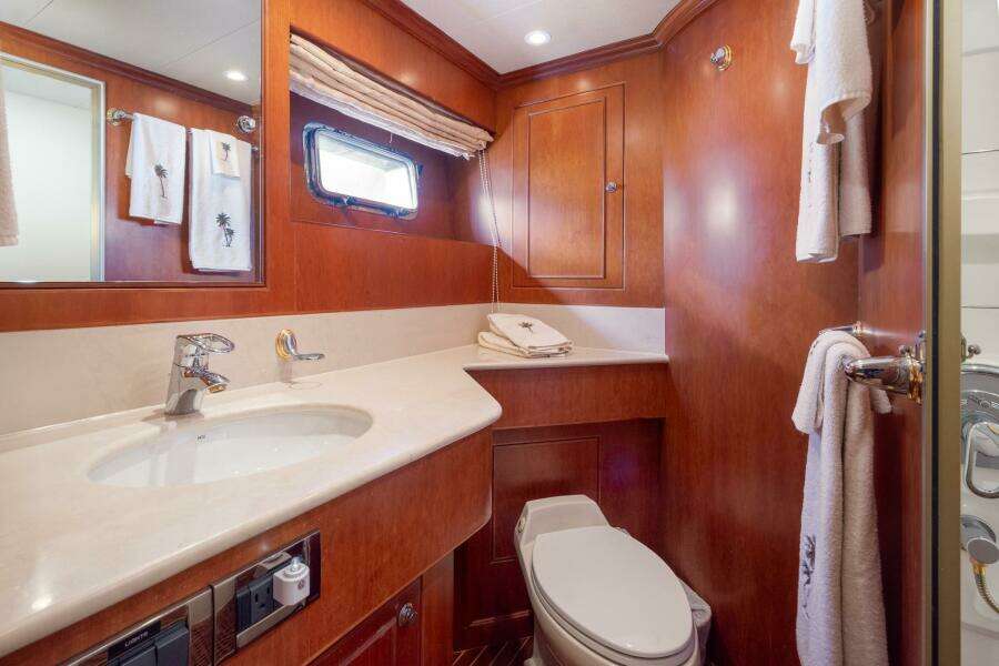 Boxes II 87ft Hargrave Yacht For Sale