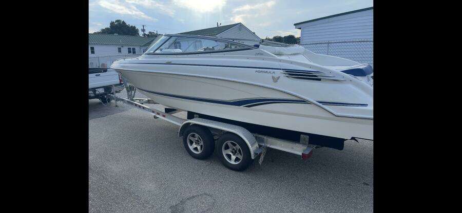 24ft Formula Yacht For Sale