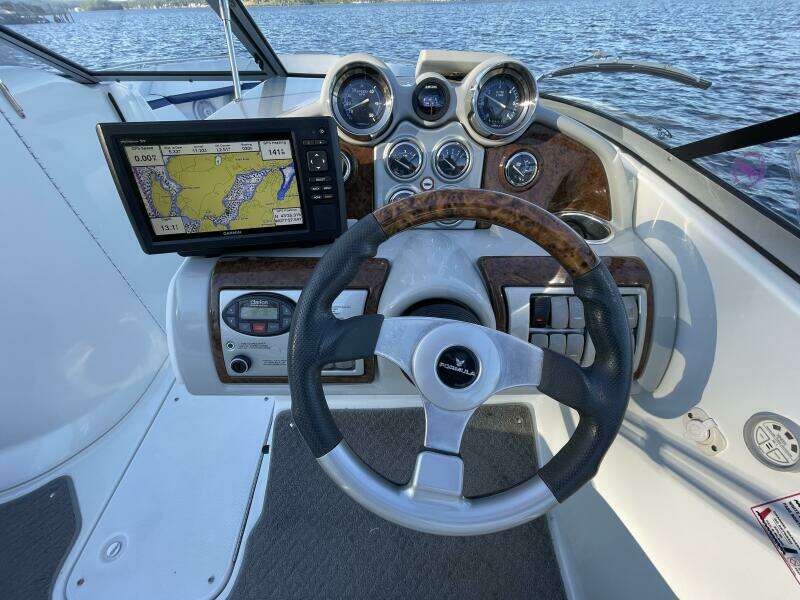 24ft Formula Yacht For Sale