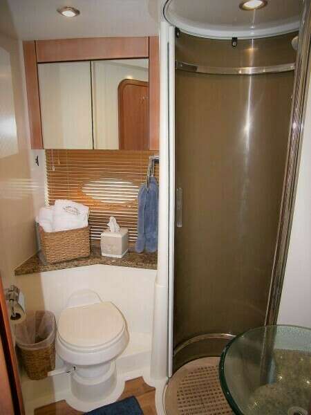 Guest Head And Shower