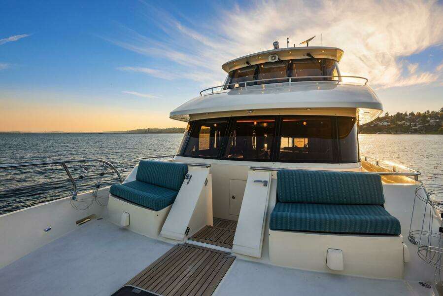 LA BELLA VITA II 72ft Hampton Yacht For Sale