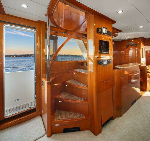 LA BELLA VITA II 72ft Hampton Yacht For Sale